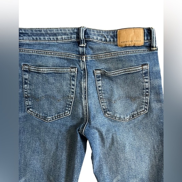 AMERICAN Eagle Airflex Slim Straight Leg Jean - Picture 8 of 9